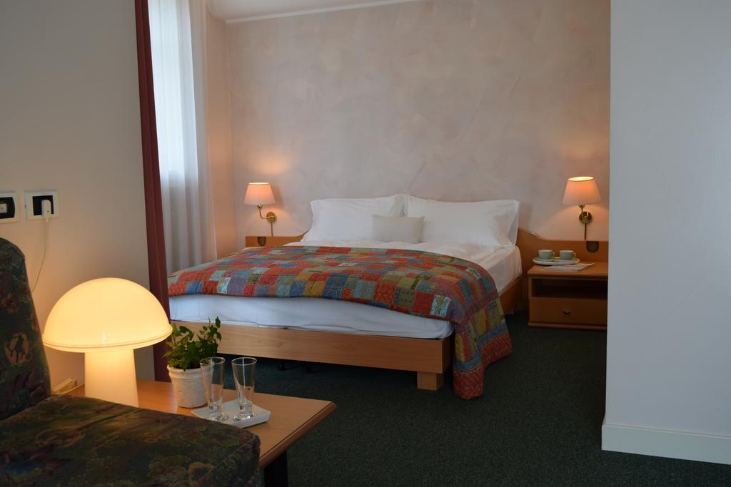 Hotel La Villa Граведона Екстер'єр фото